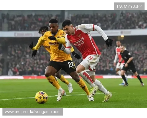 冠军大战：英超领头羊迎来强敌挑战赛前要点解析，9798英超冠军